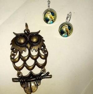 VINTAGE Owl Pendent with Owl Earrings